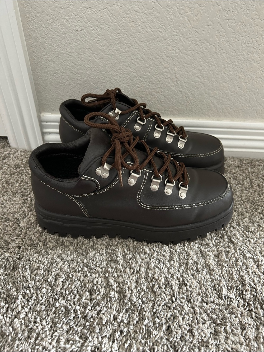 Brown Leather Lace-Up Hiking Shoes